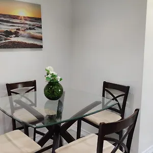 Spacious Mbr Near Kennedy Subway & Go Toronto