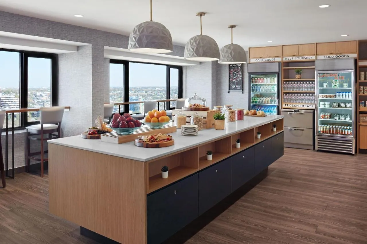 Delta Hotels By Marriott Calgary Downtown 4*,  Canada