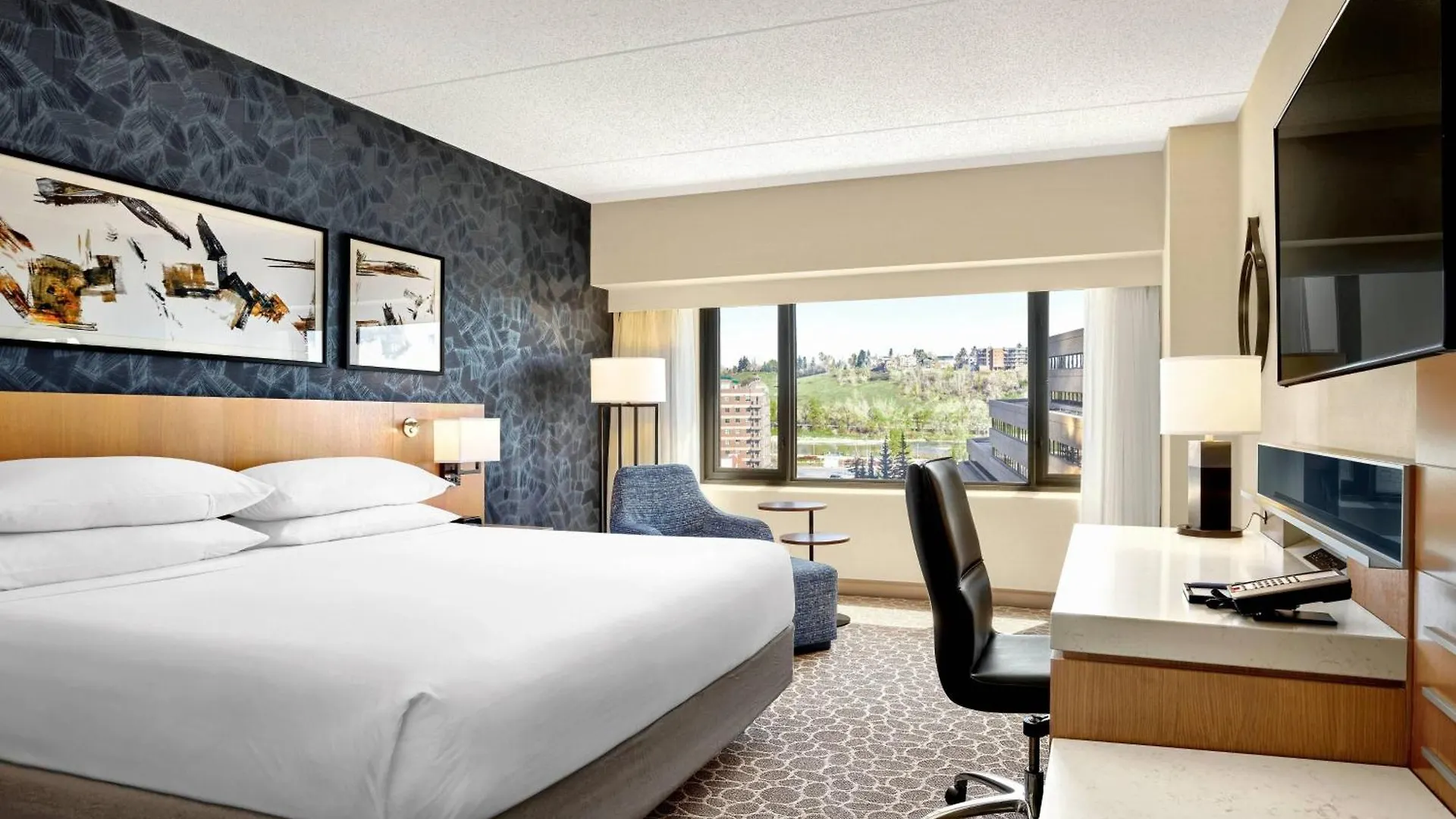 ****  Delta Hotels By Marriott Calgary Downtown Канада